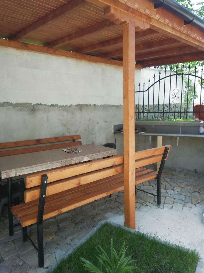 Guest House Nani アセノヴグラト エクステリア 写真